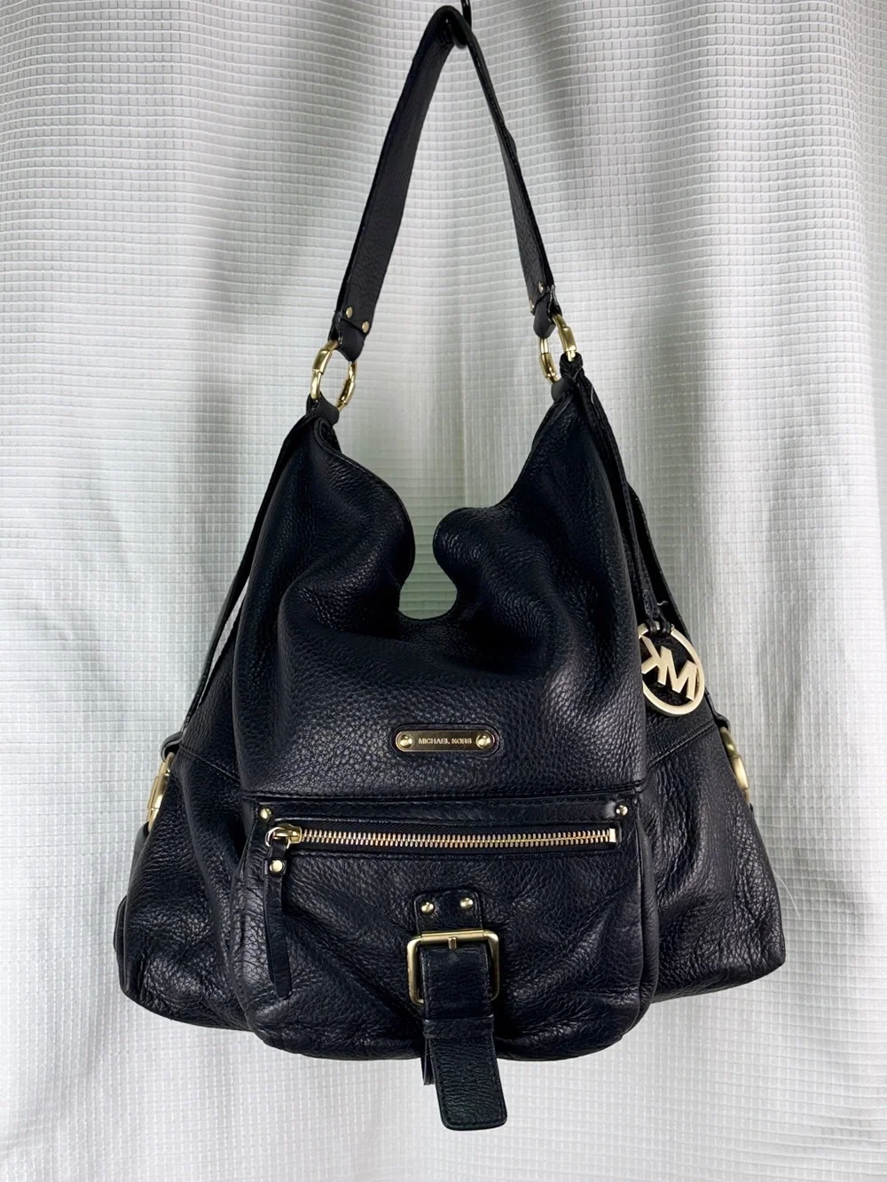 MICHAEL KORS Black Leather Hobo Shoulder Bag + Wallet | Gold Hardware EUC